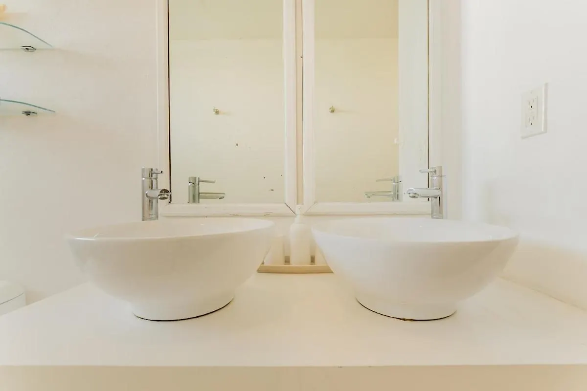 아파트 Carlbe Beachfront 2Bdr With Pool By Casa Paraiso 칸쿤